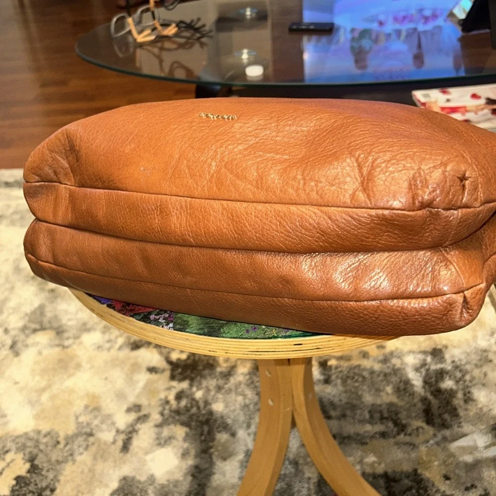 Authentic Coach pebble brown LEATHER BAG With clean inside. - Picture 2 of 11